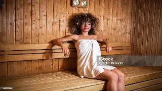 告别传统！AI按摩机器人：京城养生新纪元，指尖上的科技革命